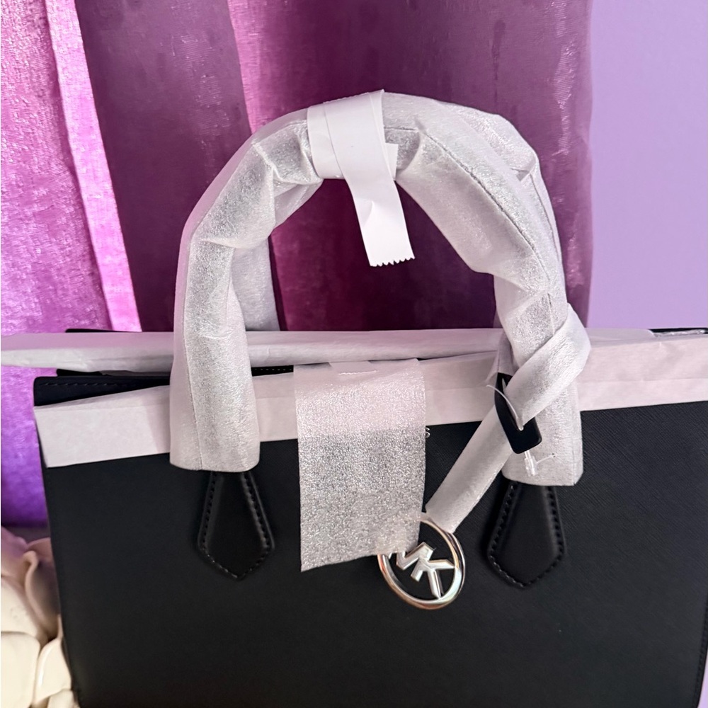 Michael Kors Black Satchel Bag - Picture 5 of 11
